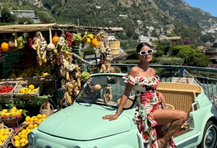 Amalfi Coast and Sorrento Tour with Fiat 500 Spiaggina